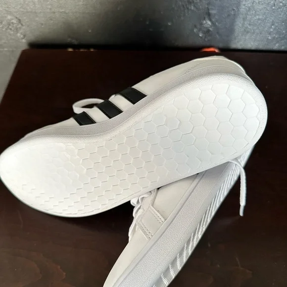 Adidas Grand Court Shoes - Picture 6 of 6